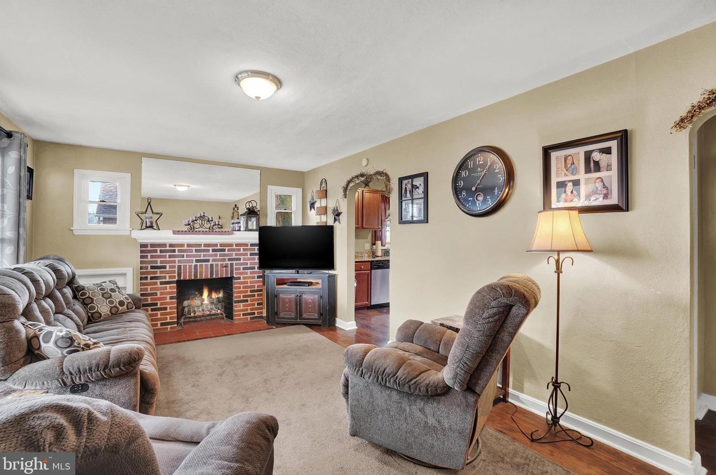 2776 Queen St, Yoe, PA 17313-9541