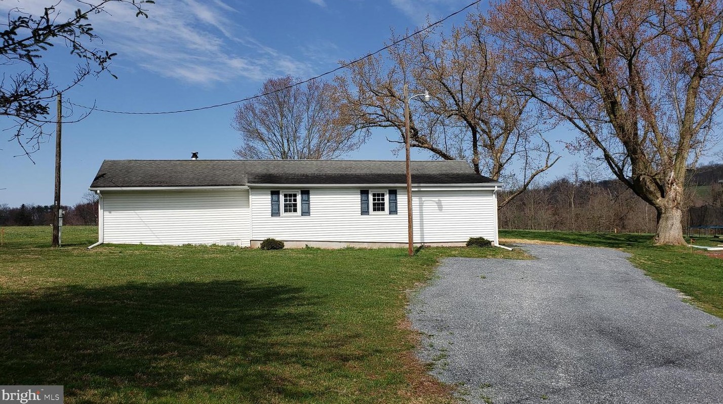 74 Brittany Ln, Siddonsburg, PA 17019