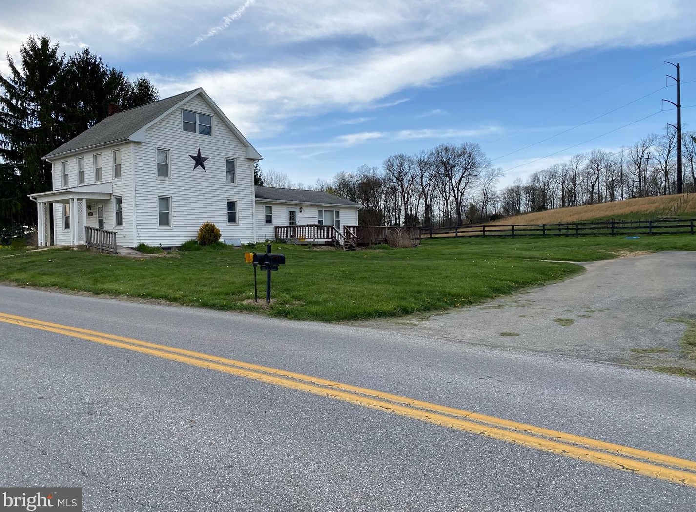 295 Pleasant Grove Rd, Red Lion, PA 17356