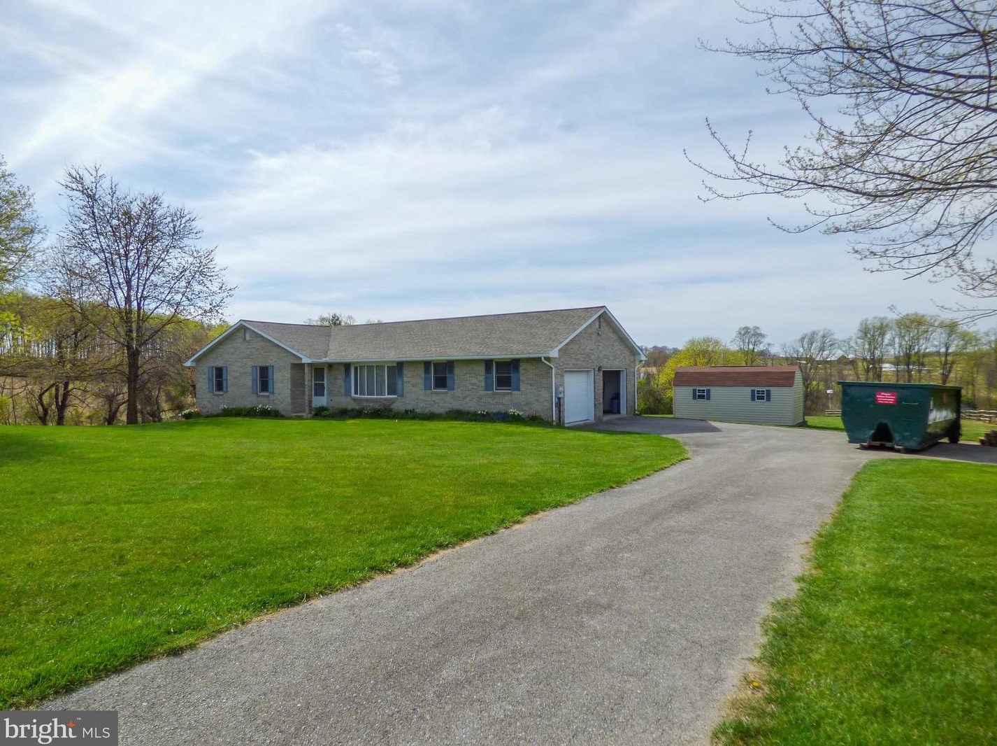 4 Kunkle Rd, Fawn Grove, PA 17321-9426