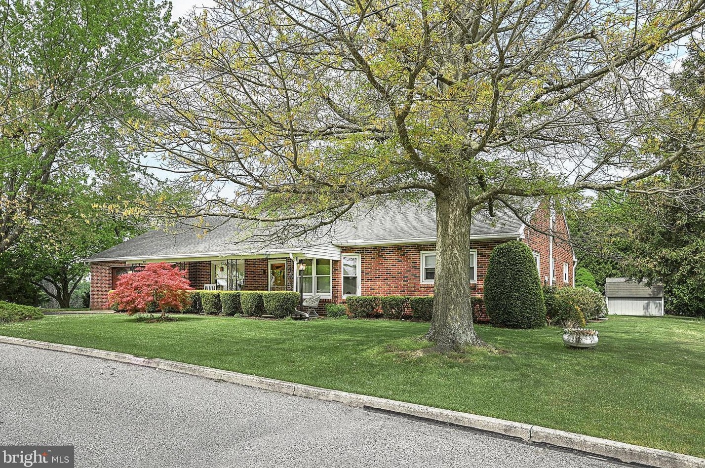 123 Glenvue Rd, Hametown, PA 17327