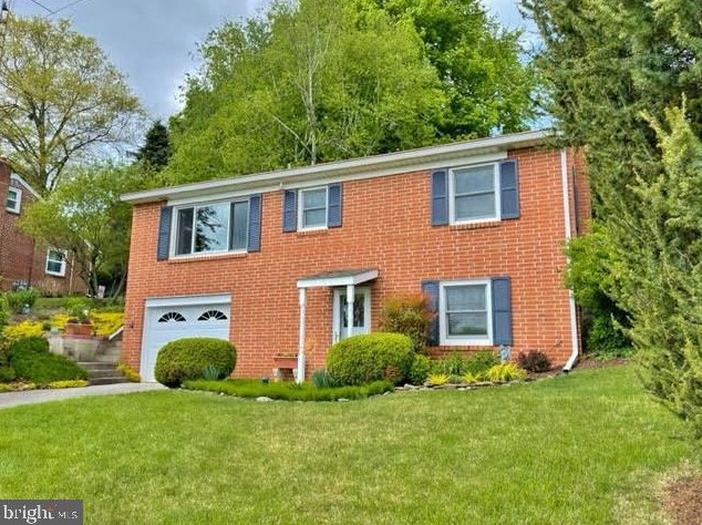 164 Pine St, Hametown, PA 17327-8927