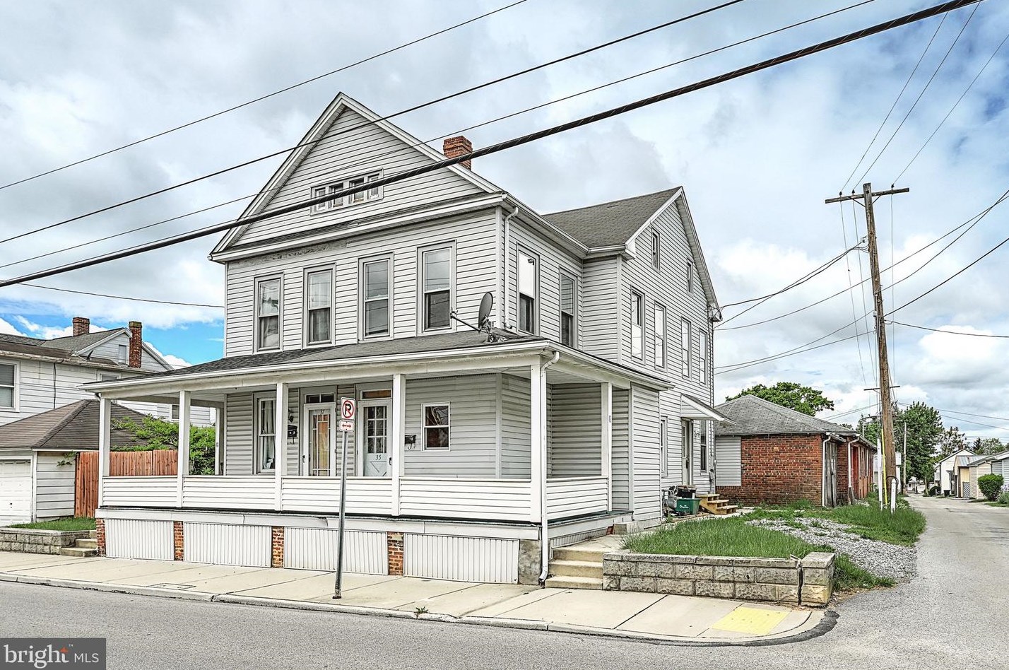 35 W Hanover St, Hanover, PA 17331