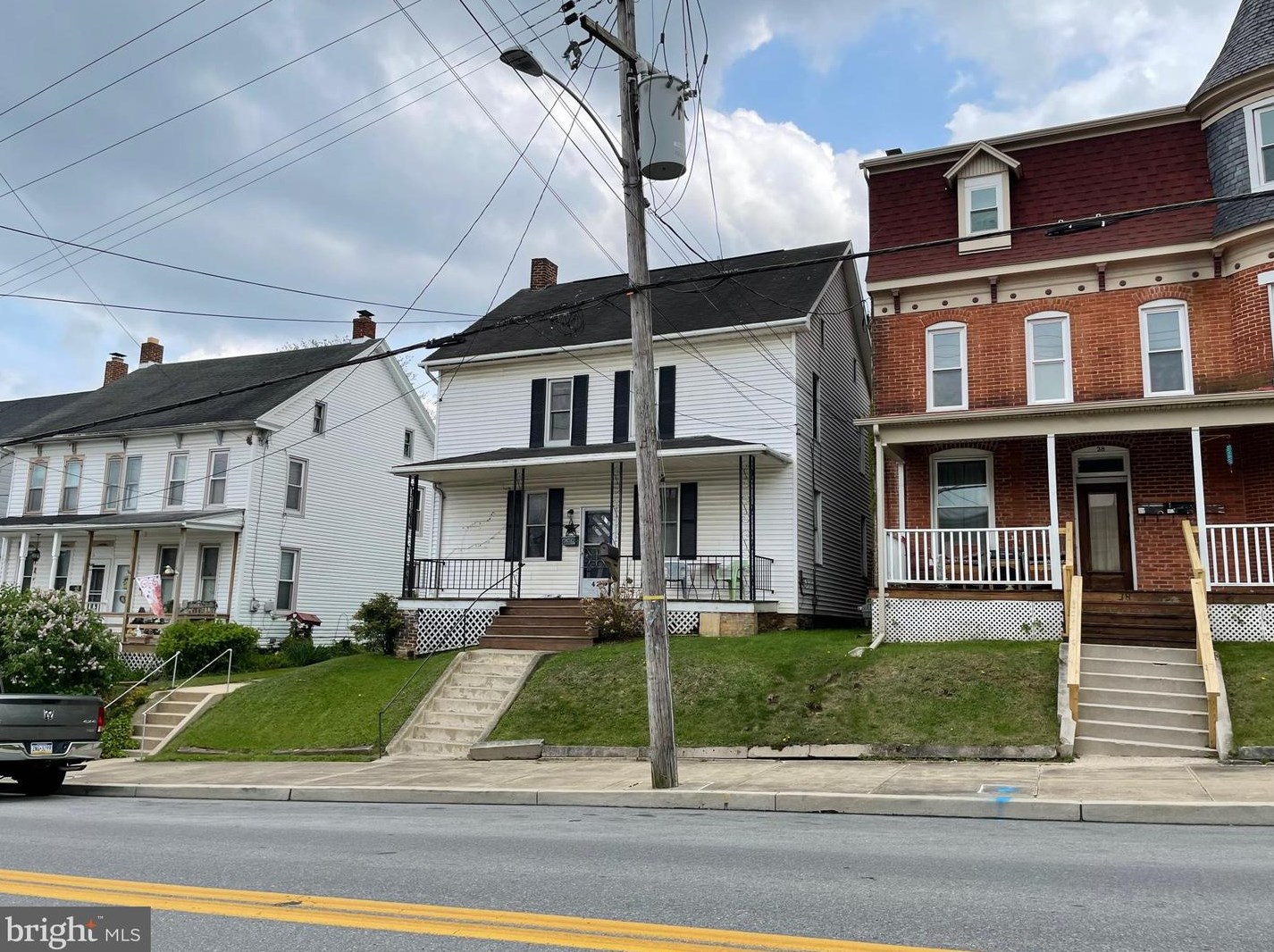42 E High St, Red Lion, PA 17356