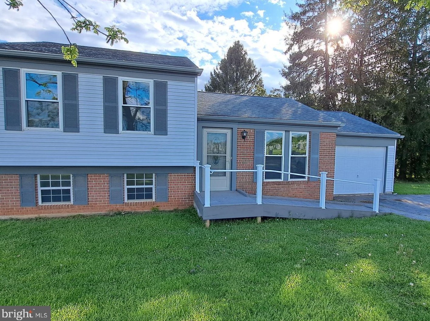 44 Blacksmith Ave, Bittersville, PA 17366-9733