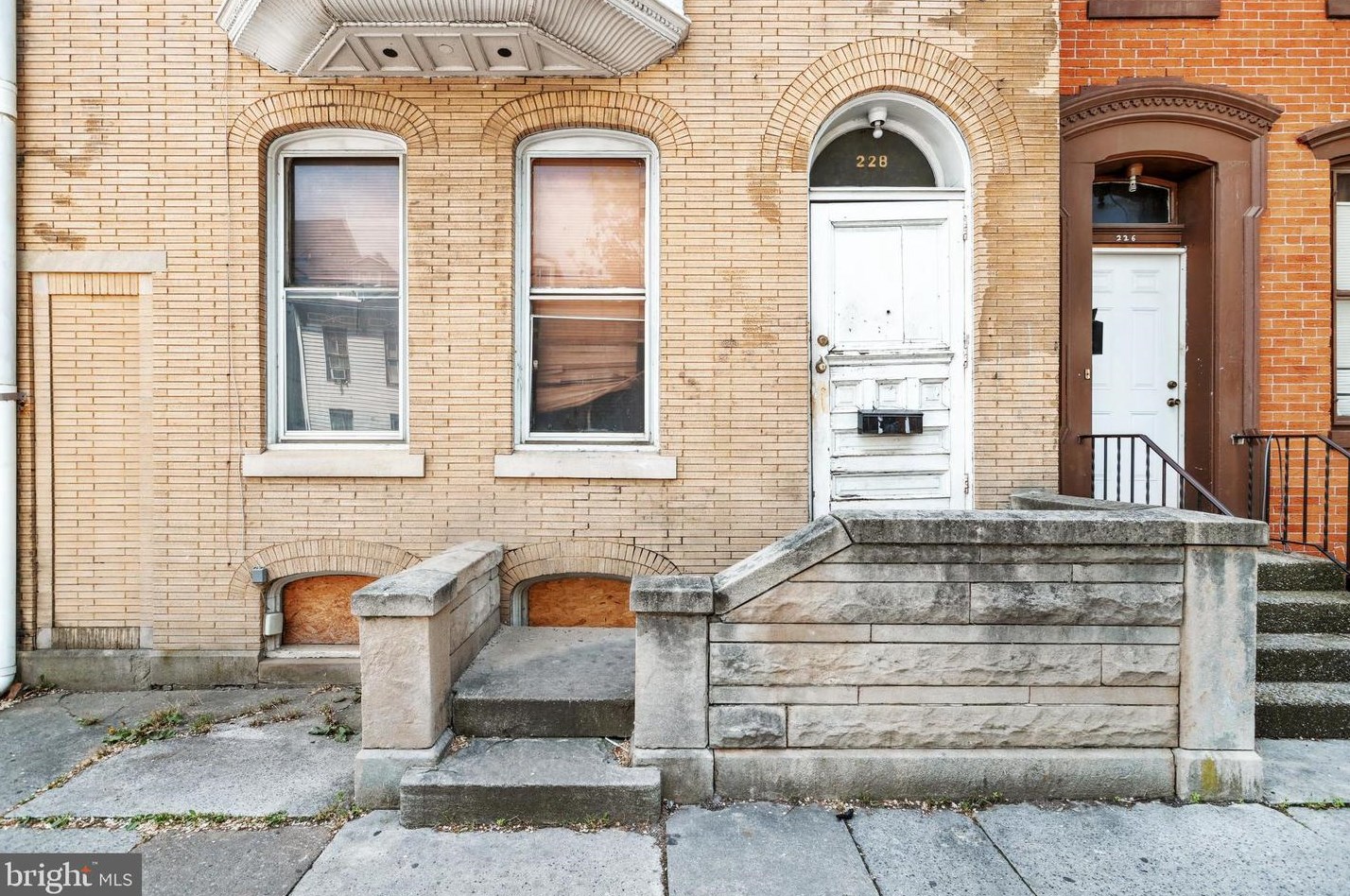 228 Philadelphia St, York PA  17401-2940 exterior