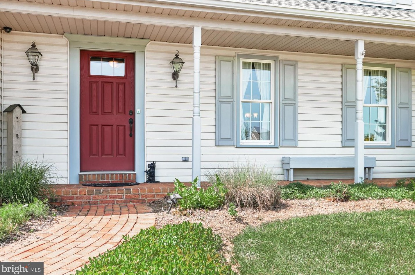 619 Kenyon Dr, Red Lion, PA 17356
