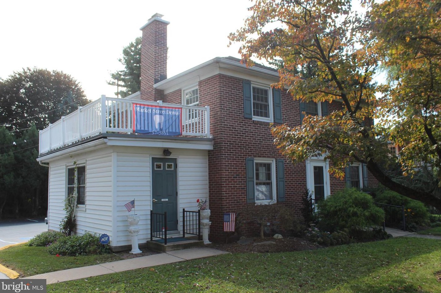 1820 E Market St #2nd Fl, York, PA 17402