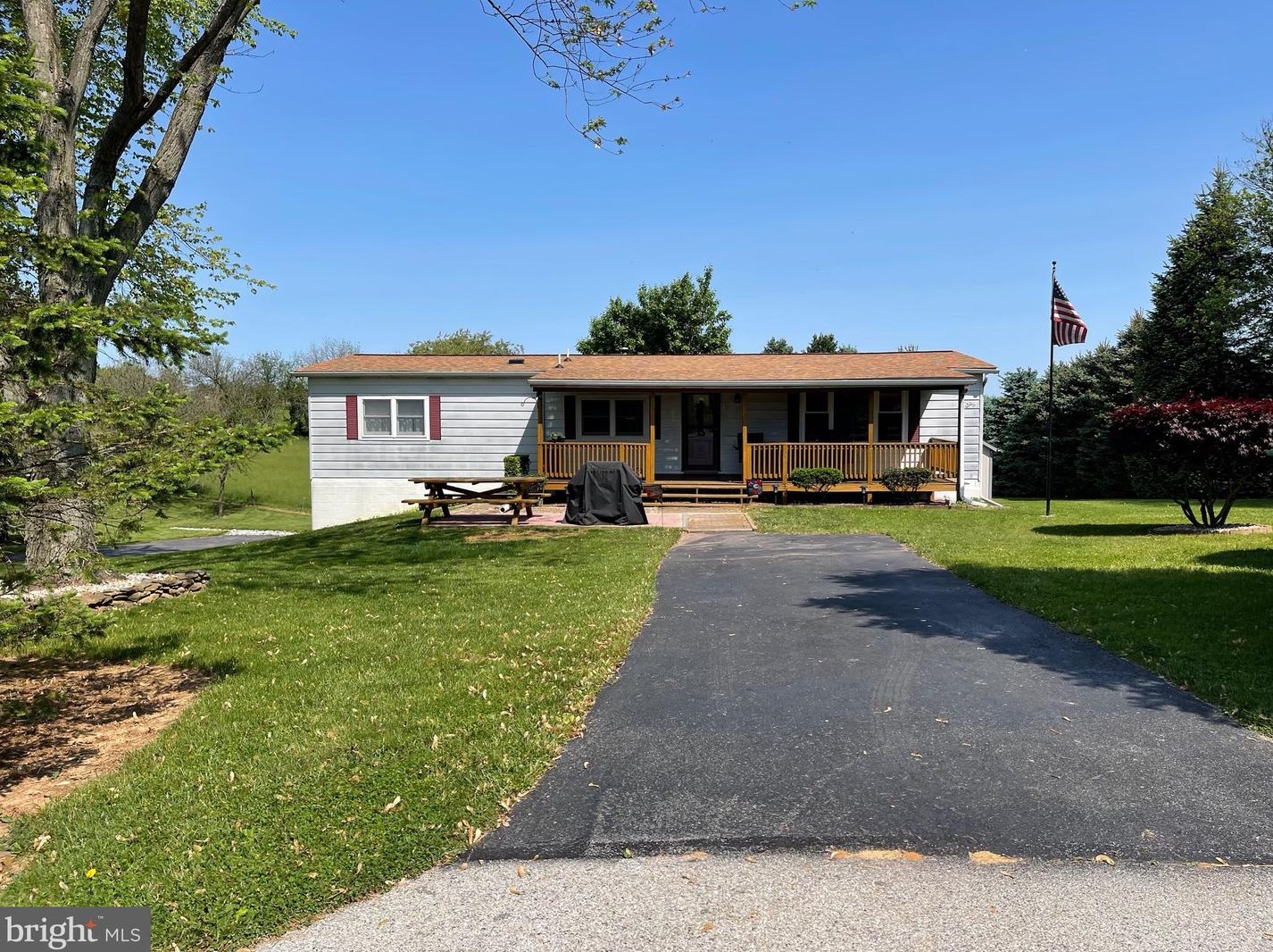1411 Sweitzer Rd, Tolna, PA 17349
