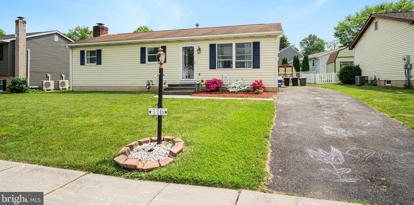 116 Hufnagle Dr, Hanover, PA 17331