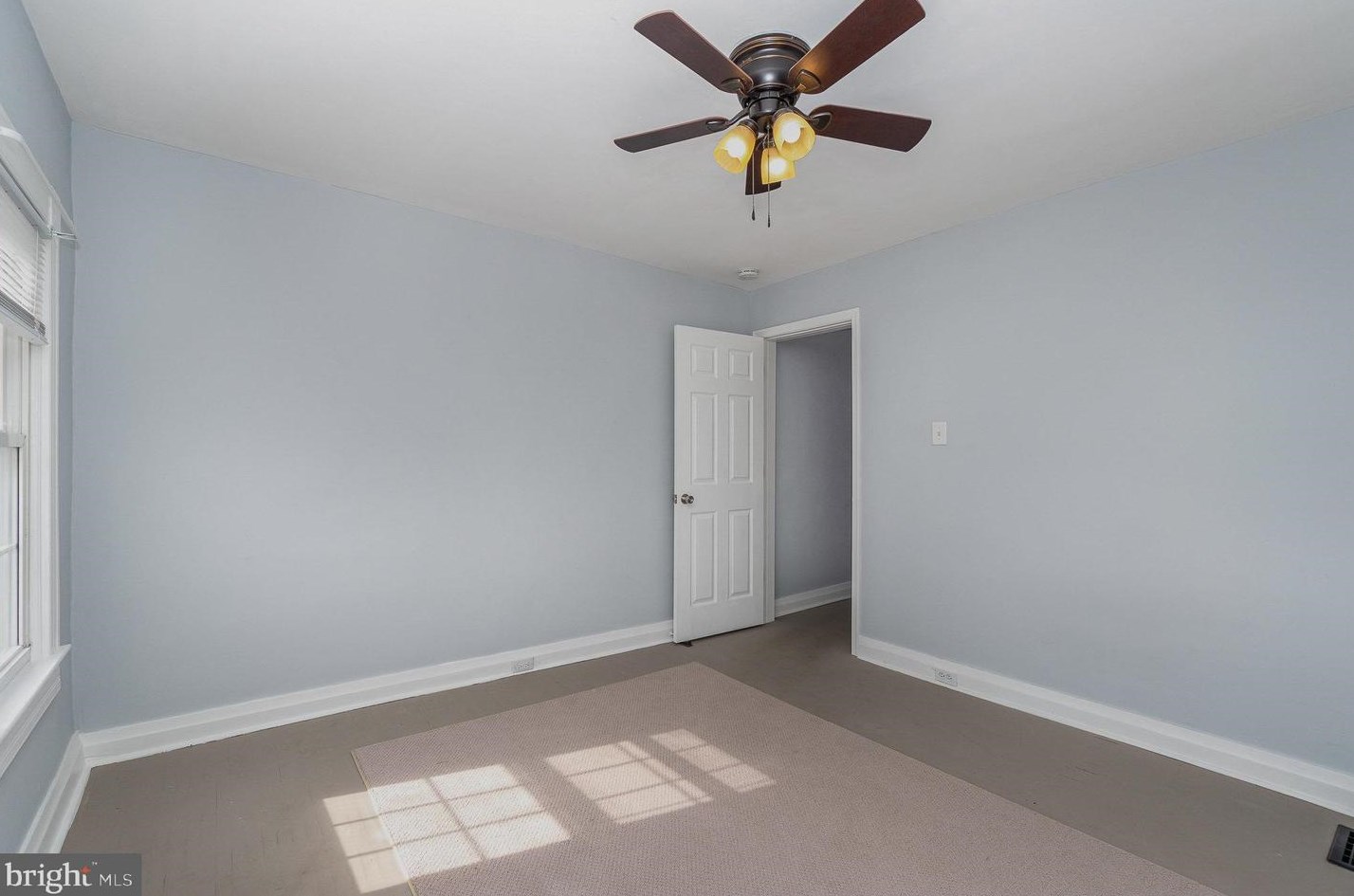 8 East St, Spring Grove PA  17362-1210 exterior