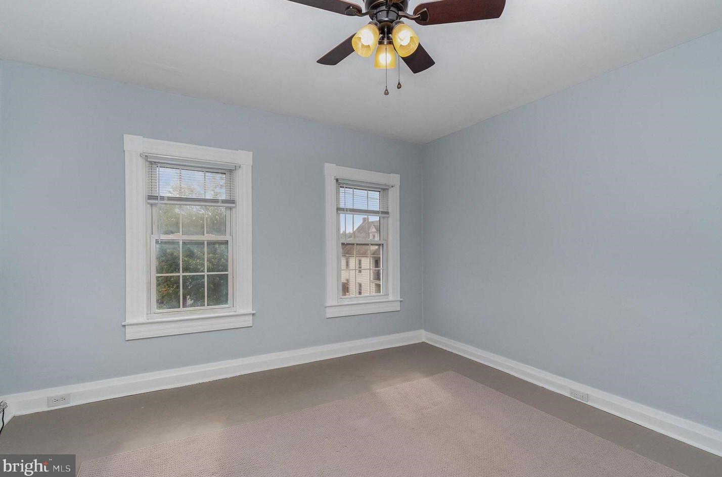 8 East St, Spring Grove PA  17362-1210 exterior