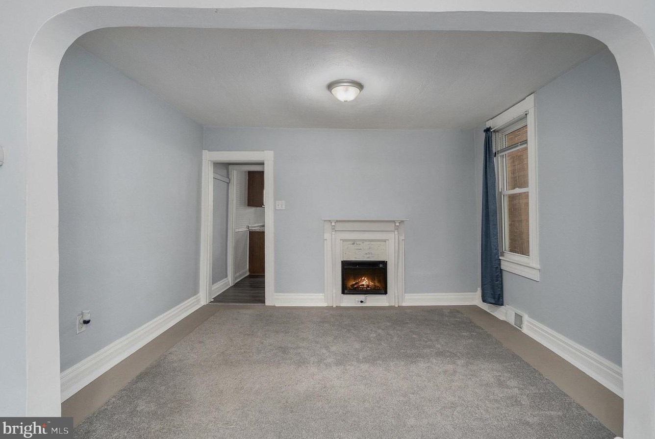 8 East St, Spring Grove PA  17362-1210 exterior