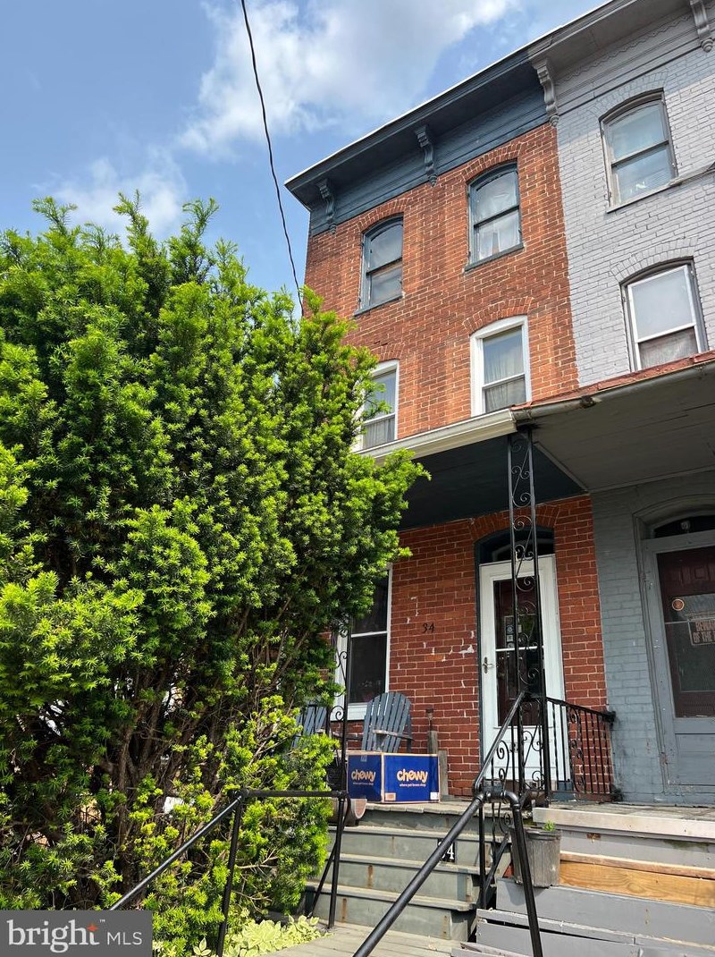 34 W Broadway, Red Lion, PA 17356