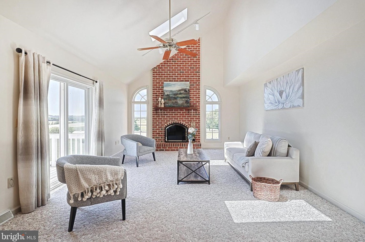 7958 Yellow Church Rd, Seven Valleys, PA 17360