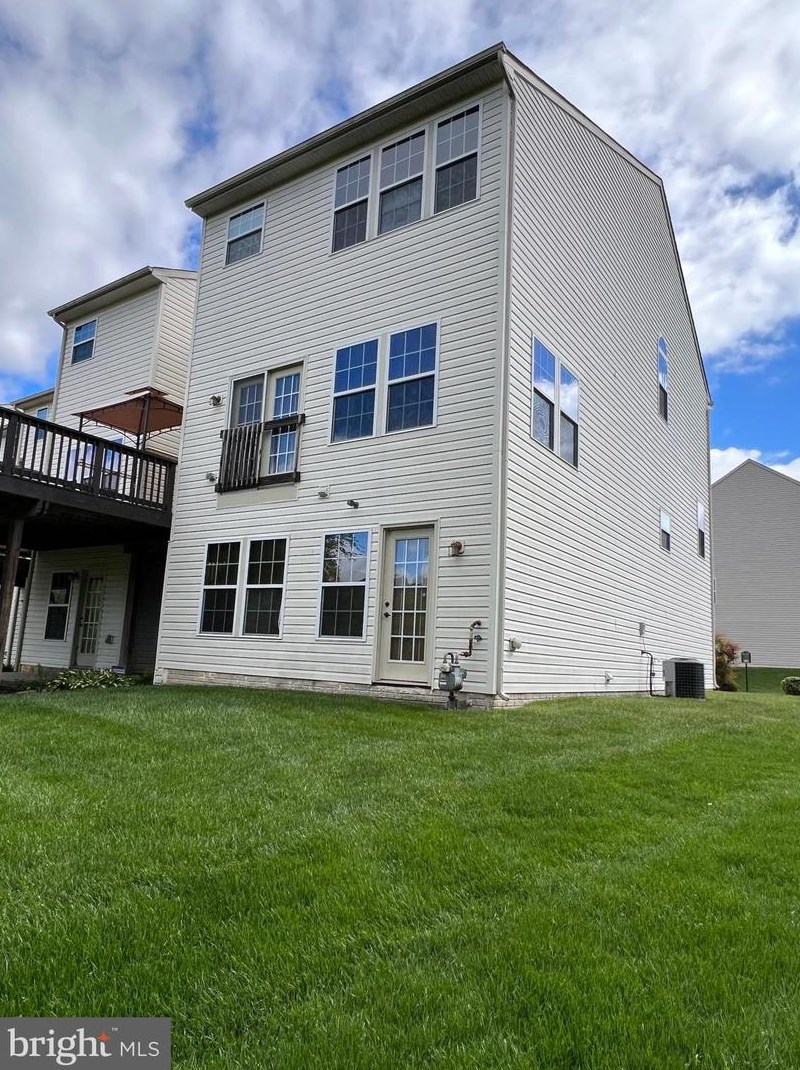 980 Stonehaven Way, York, PA 17403