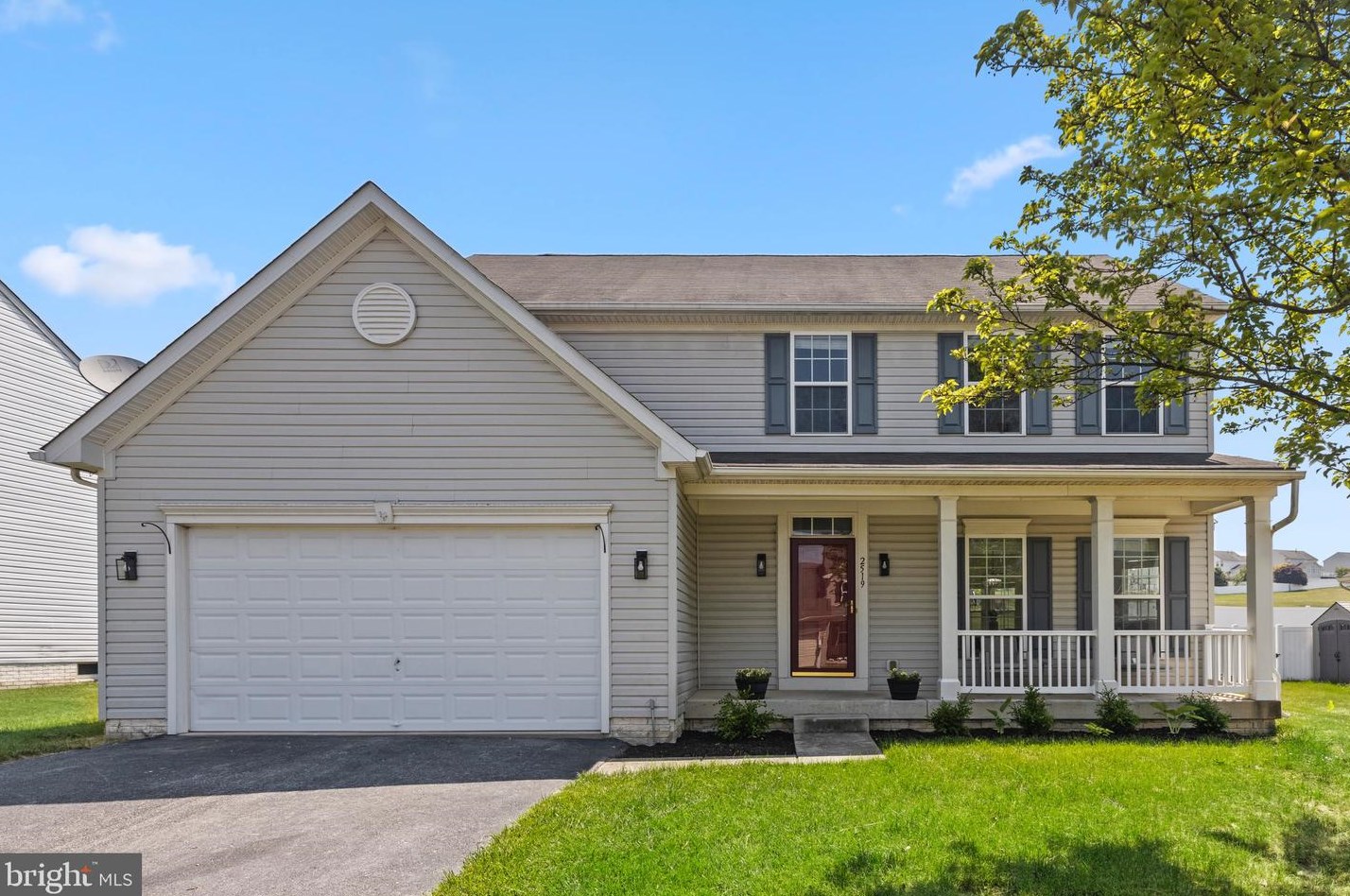 2519 Codorus Ln, Spring Grove, PA 17362