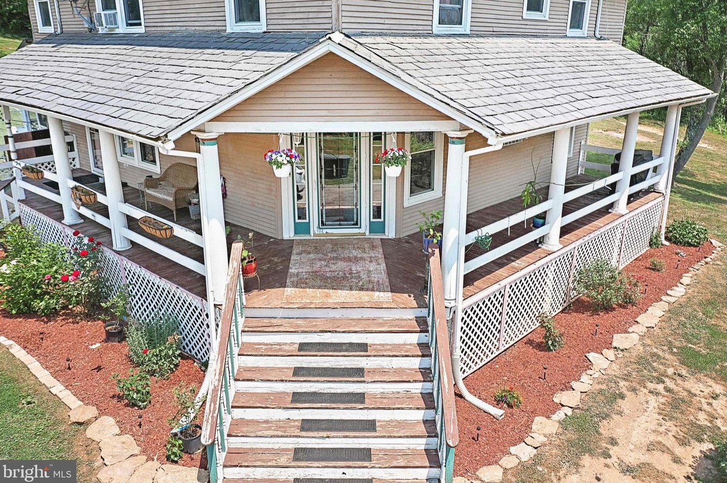 965 Bridgeton Rd, Fawn Grove, PA 17321