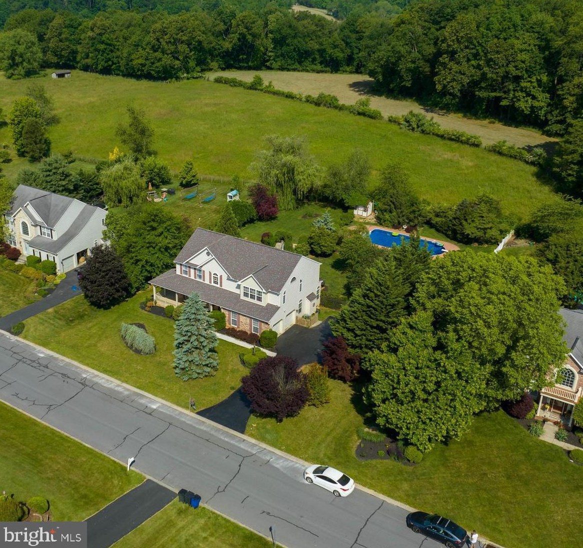 2757 Rexwood Dr, Hametown, PA 17327-1034