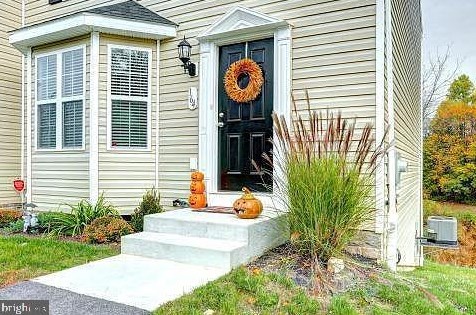 164 Breezewood Dr, Hanover, PA 17331