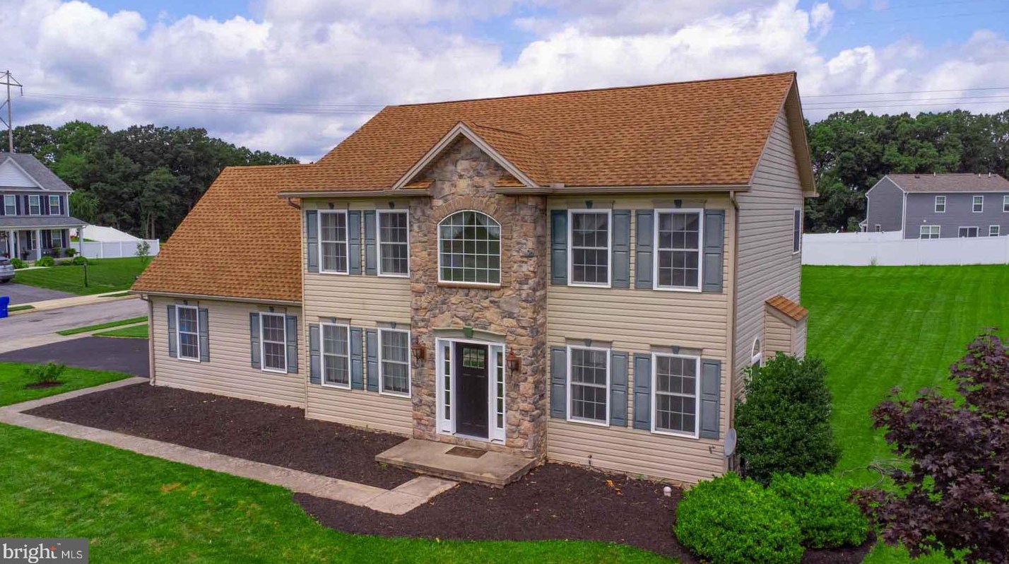 6158 Jennifer Ln, Spring Grove, PA 17362