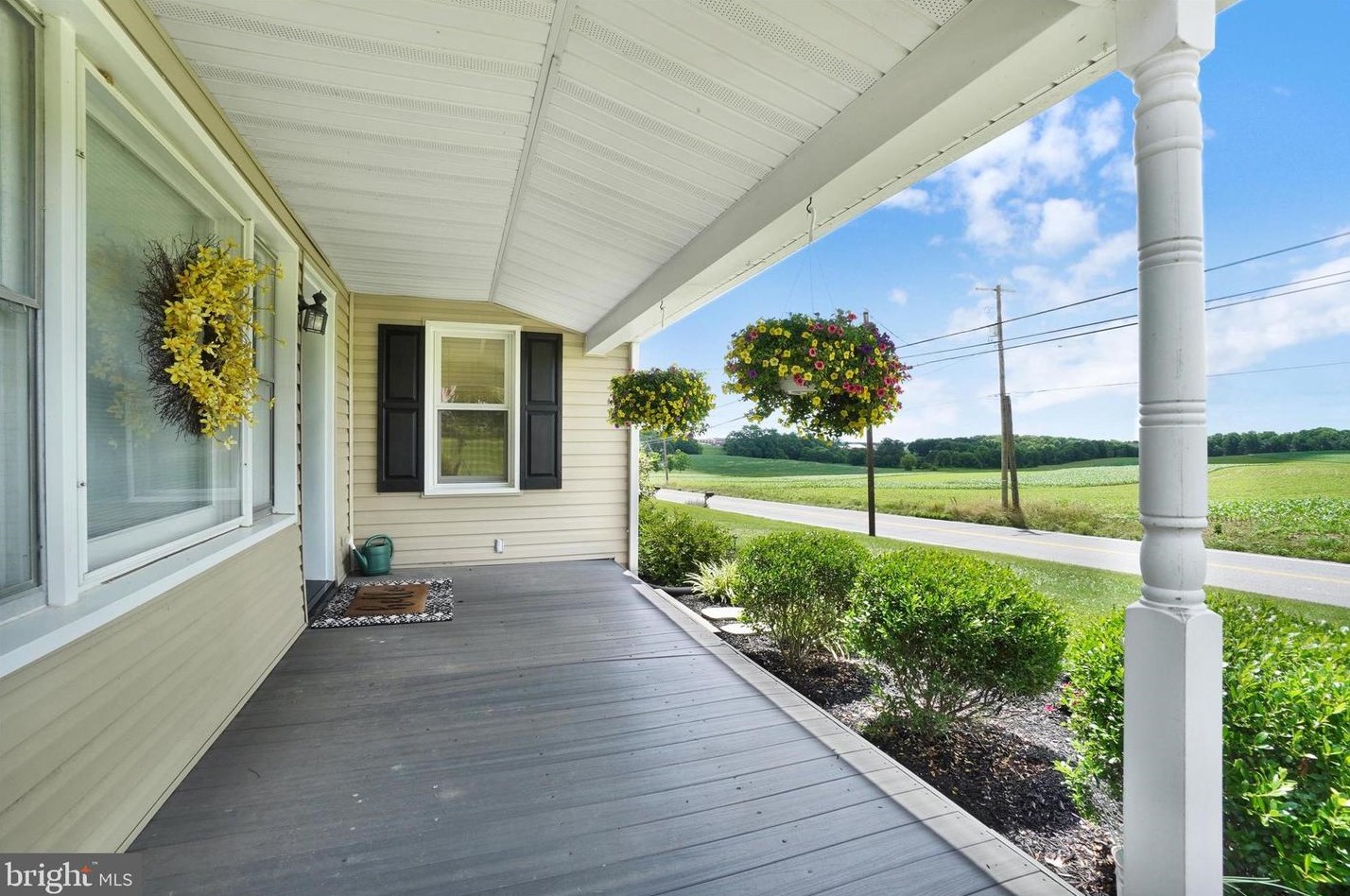 177 Main St, Fawn Grove, PA 17321-9594