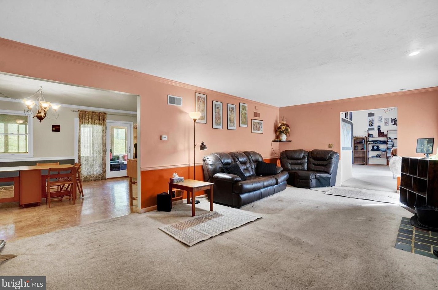 3955 Rohrbaugh Rd, Seven Valleys, PA 17360-8424