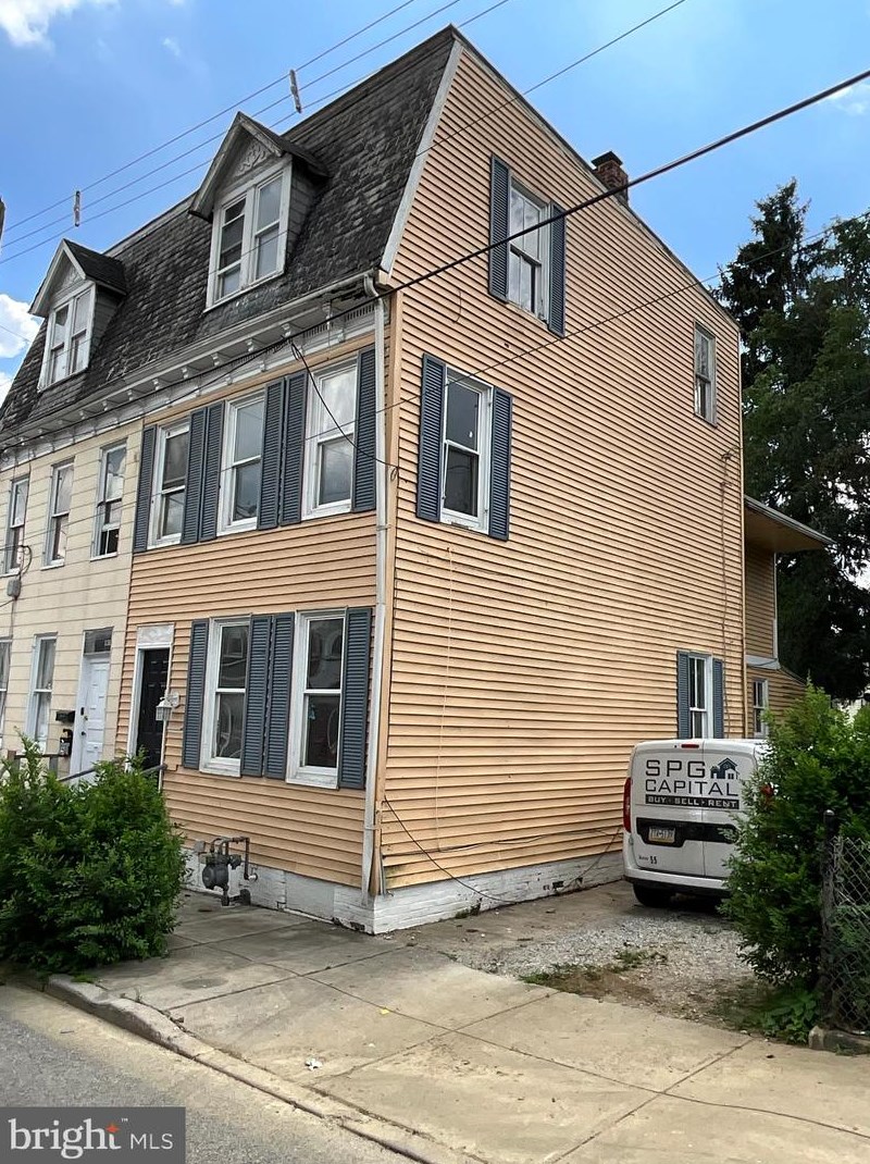 234 S West St, York, PA 17401