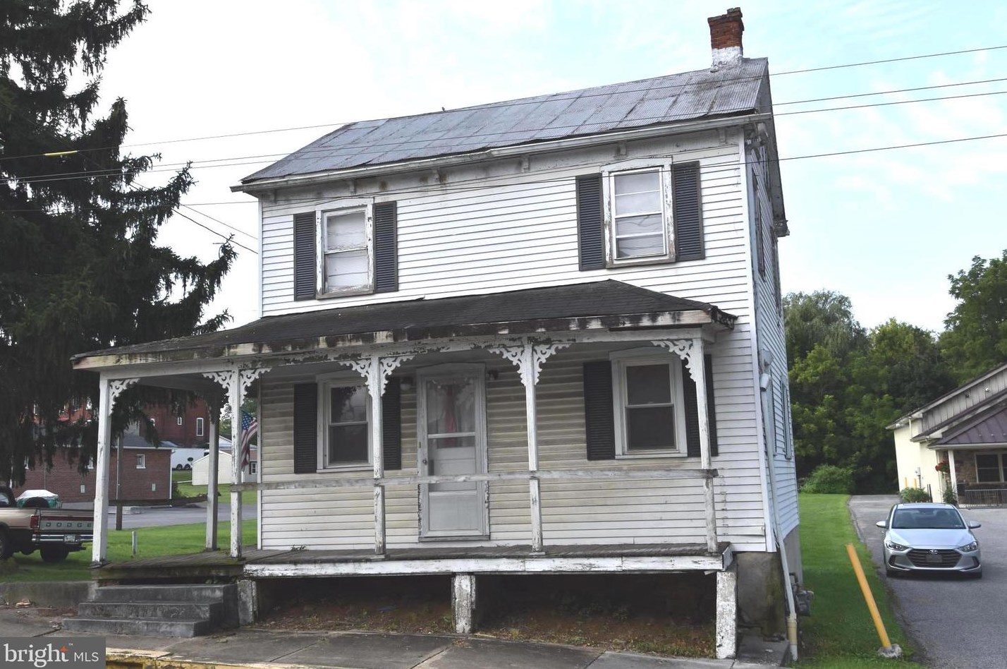 52 Main St, Seven Valleys, PA 17360-8701