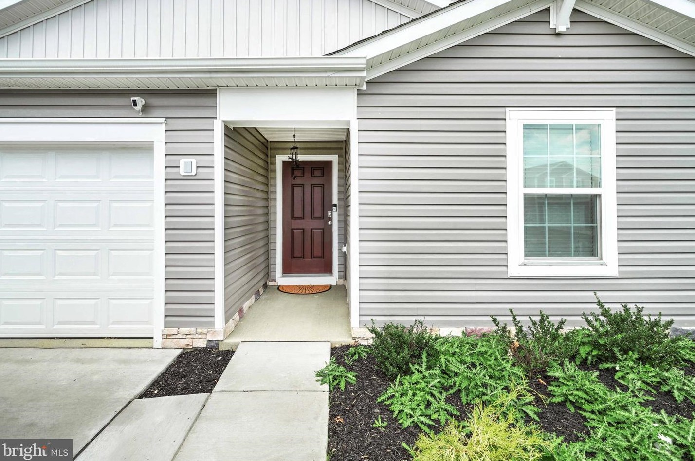 6112 Deborah Dr, Spring Grove, PA 17362