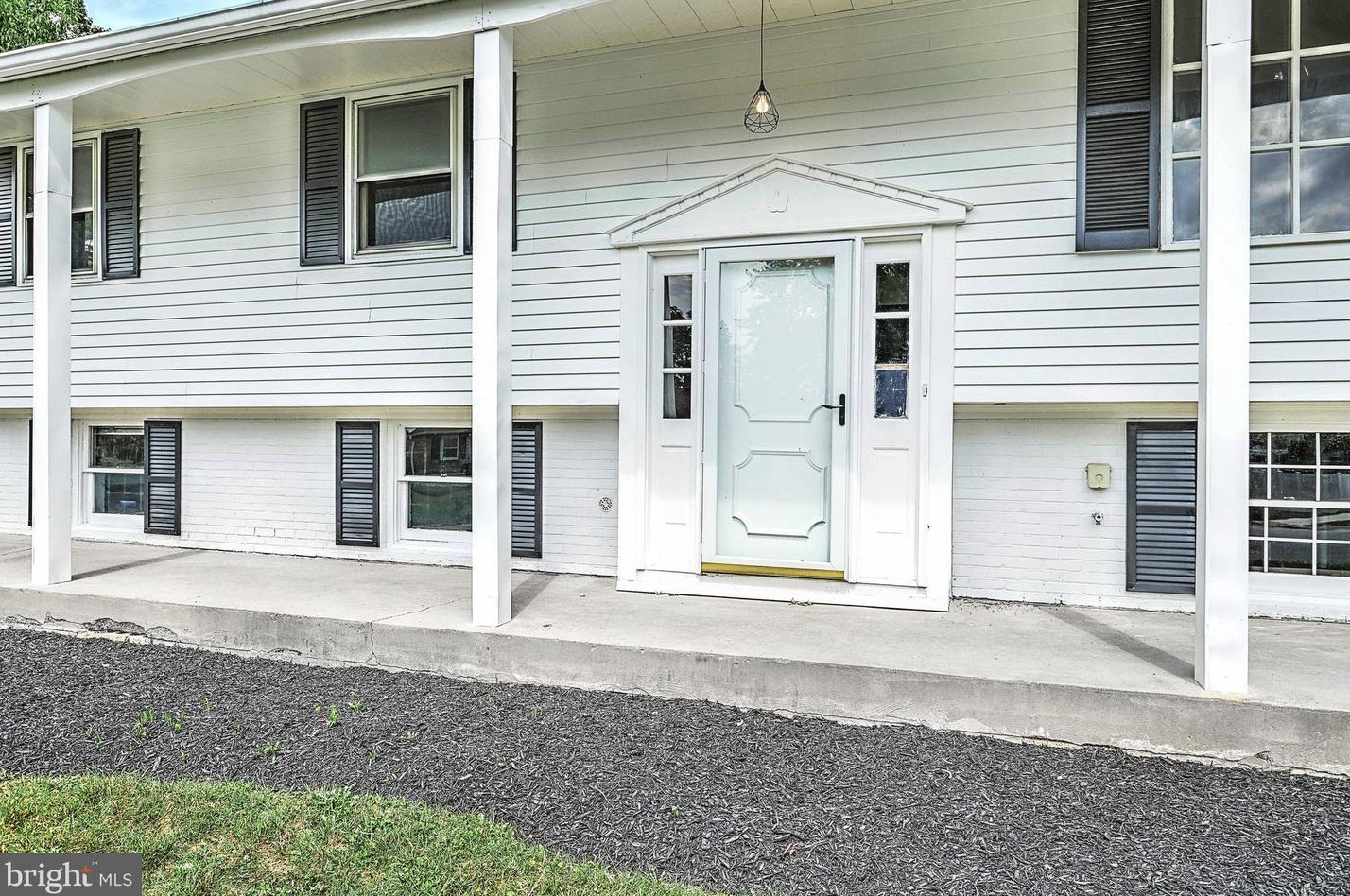 41 Covington Dr, Shrewsbury, PA 17361