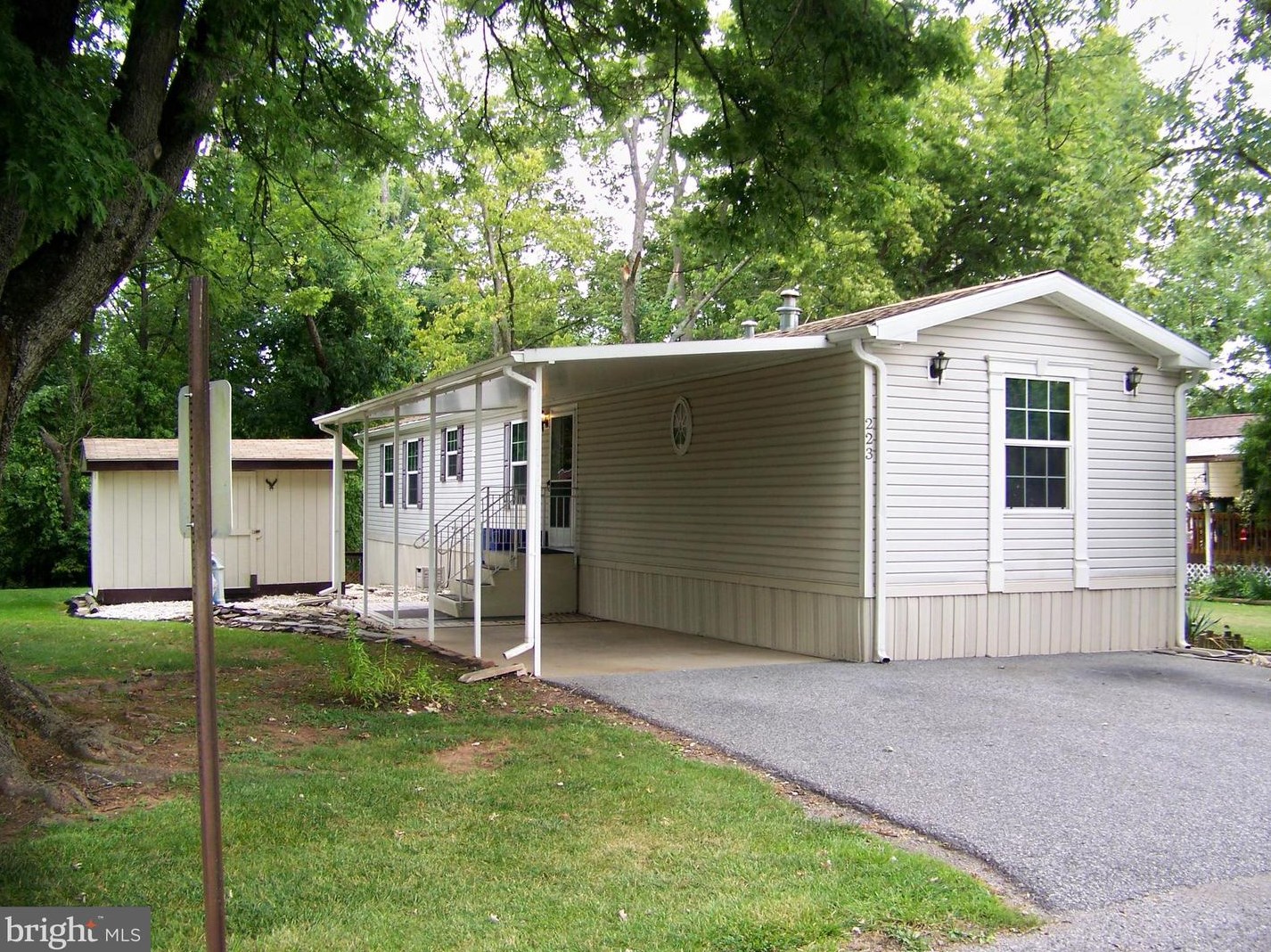 223 Waldorf Dr, York, PA 17404