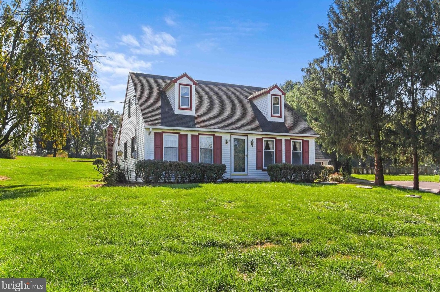 5160 Hillclimb Rd, Spring Grove, PA 17362