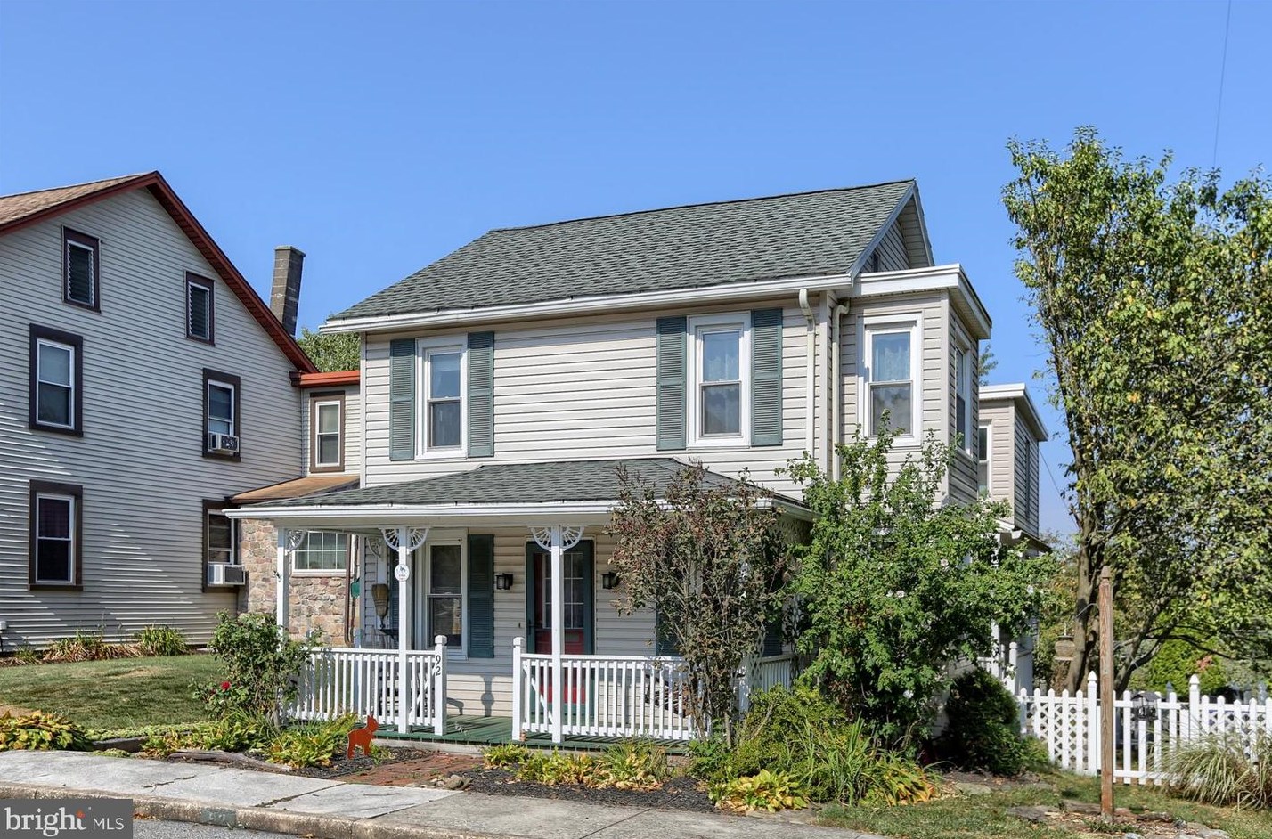 92 N Second St, Mount Wolf, PA 17347