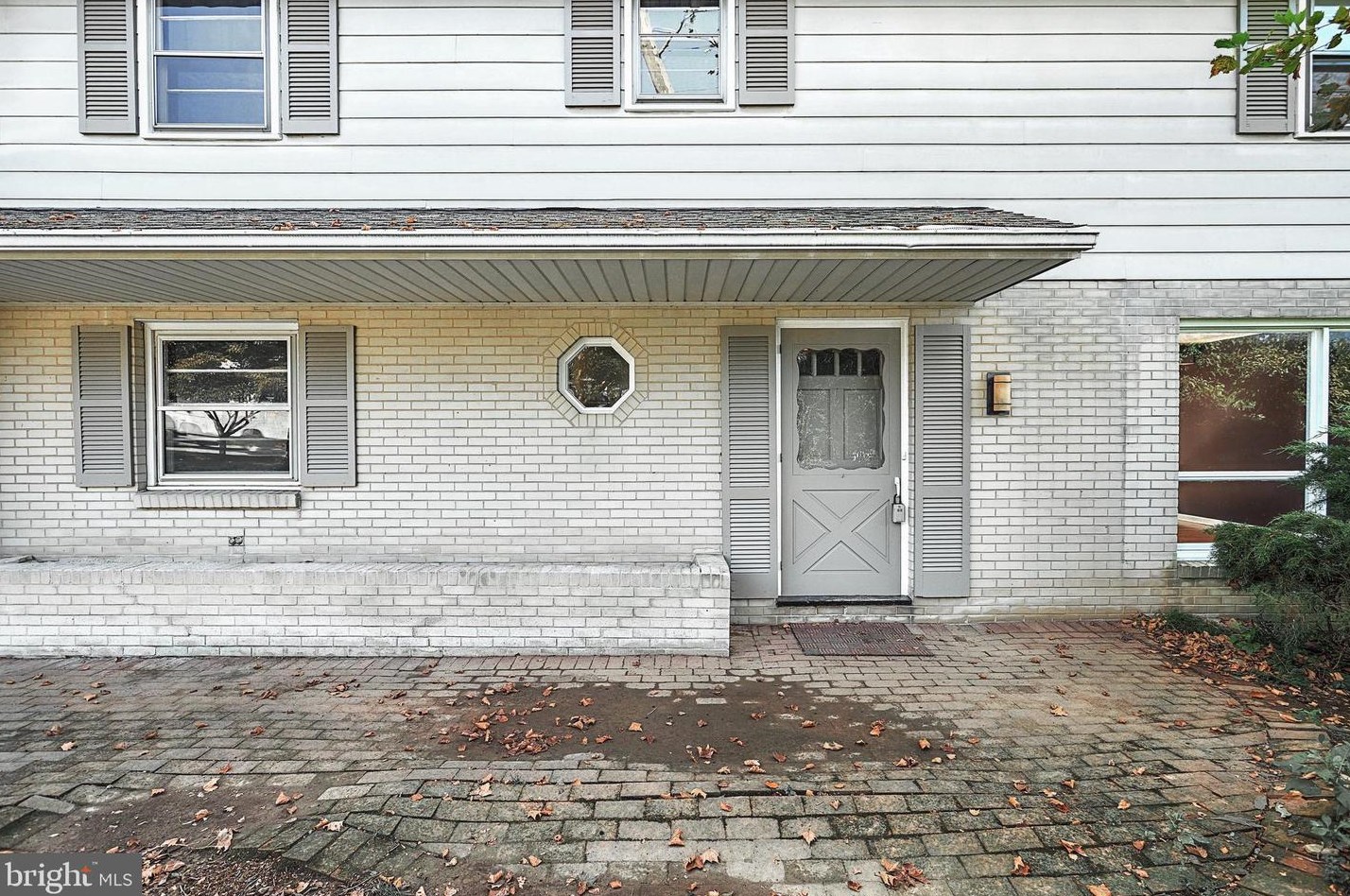 313 West Ave, Red Lion, PA 17356