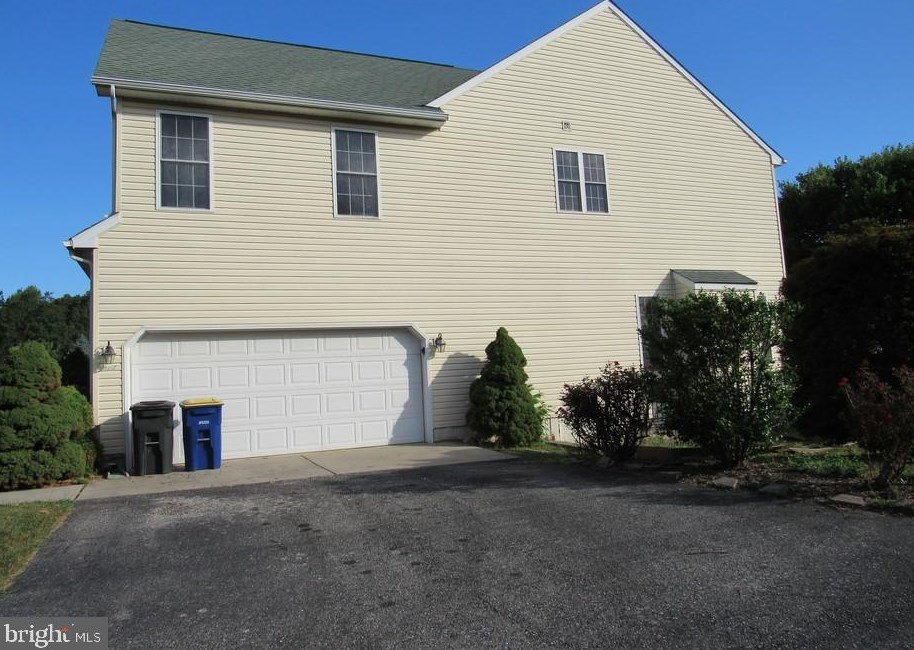 947 Silver Maple Cir, Seven Valleys, PA 17360-8970