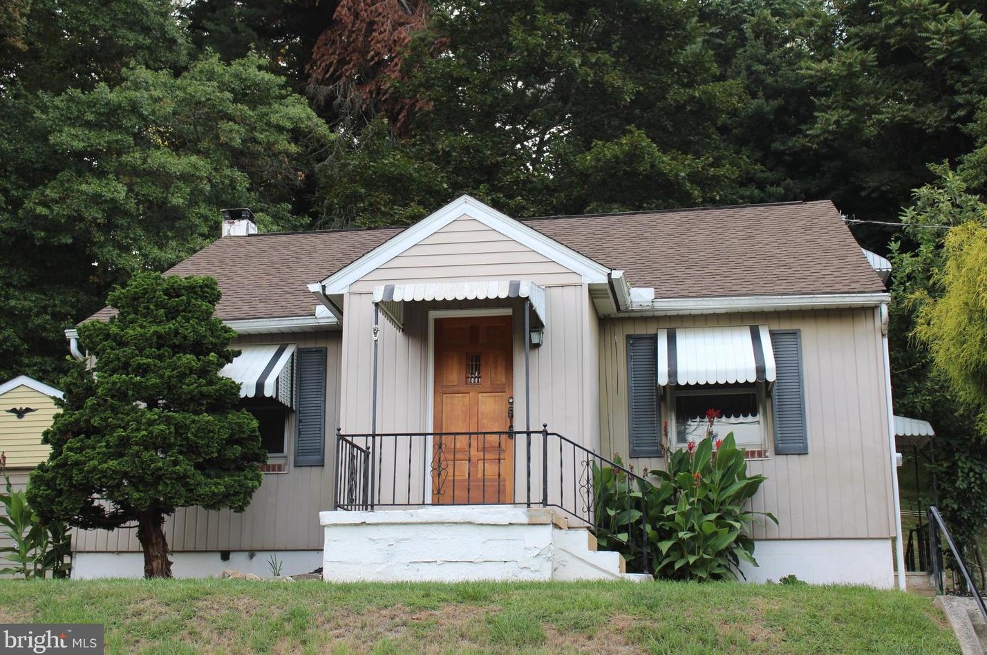 47 Cottage Ave, Hametown, PA 17327-1001