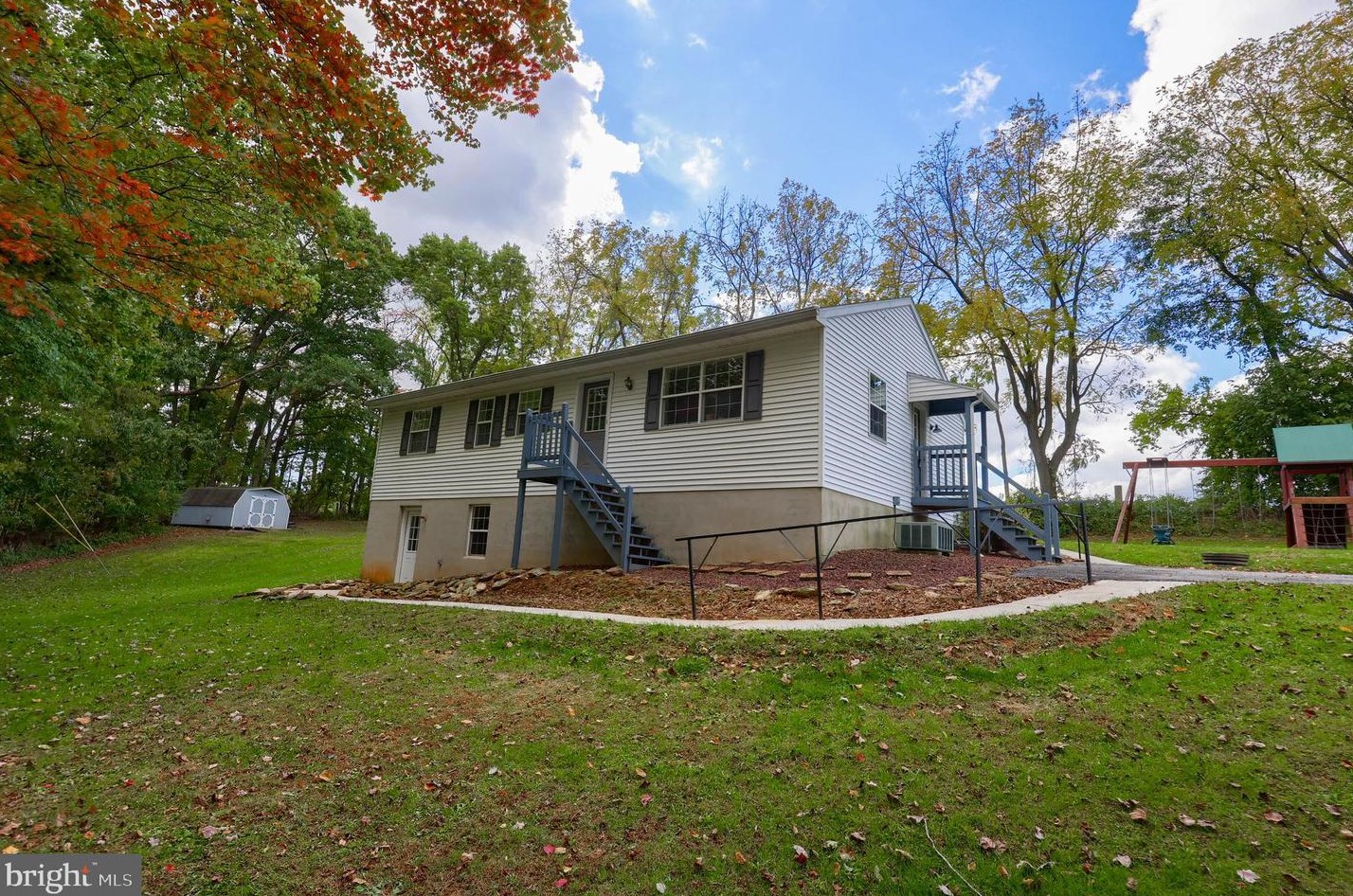1065 Gebhart Rd, Bittersville, PA 17366-8972