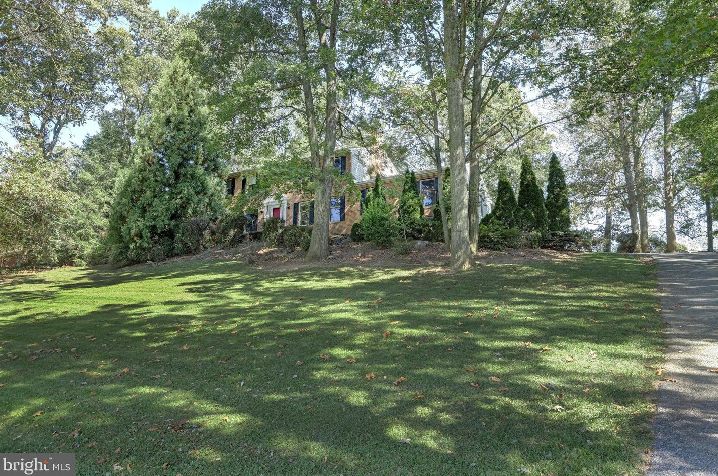 6328 Straw Acres Rd, Spring Grove, PA 17362