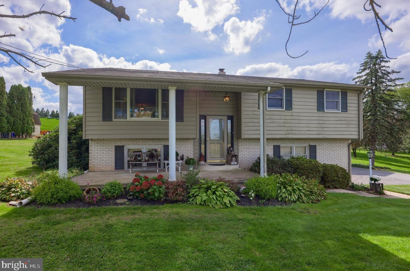 1195 Canal Road Ext, Strinestown, PA 17345-9282