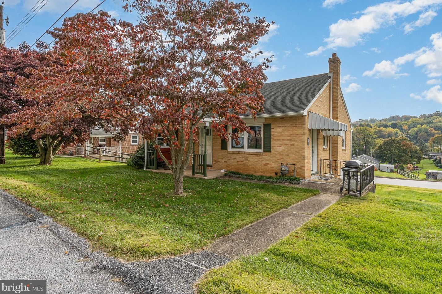 315 Pine St, Hametown, PA 17327