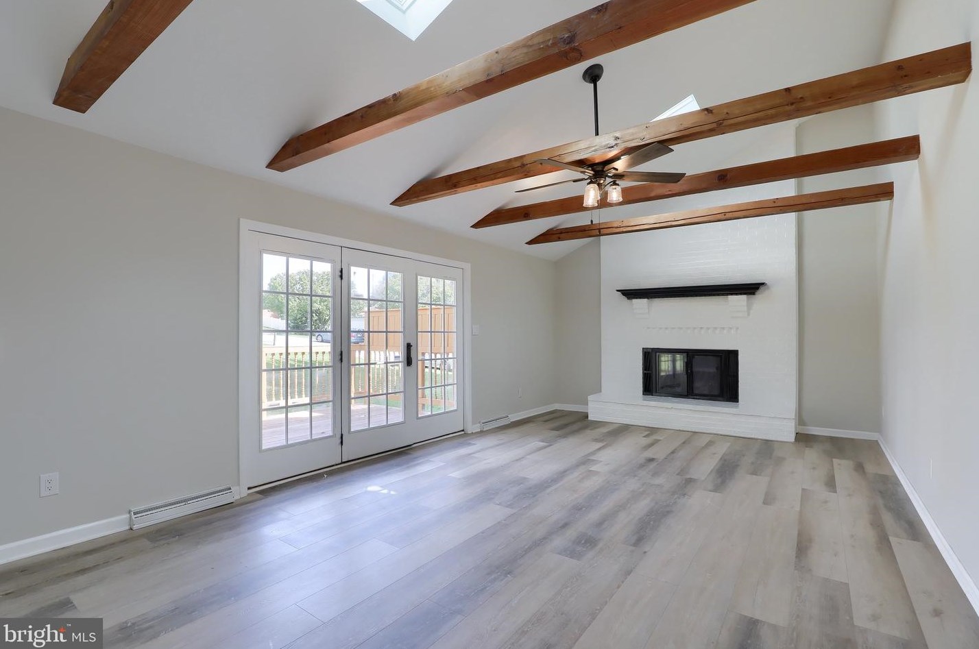 60 Stone Ridge Dr, Tolna, PA 17349