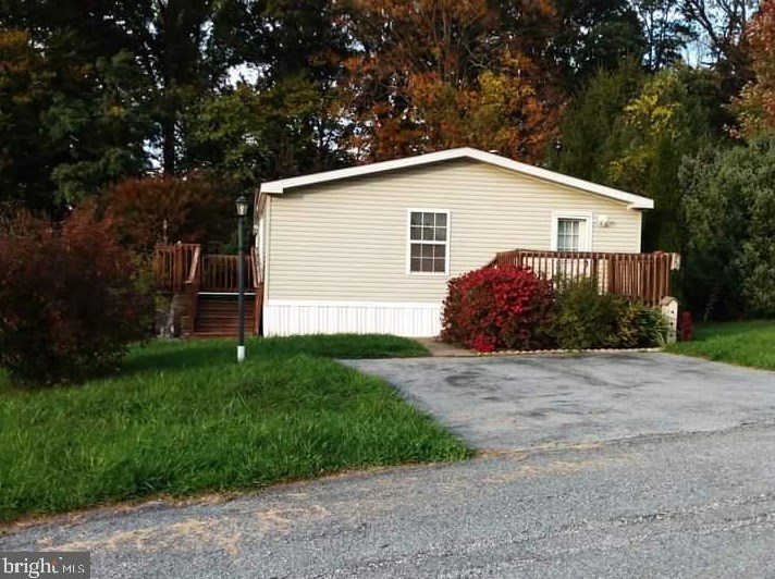 677 Cassel Rd #162, Strinestown, PA 17345