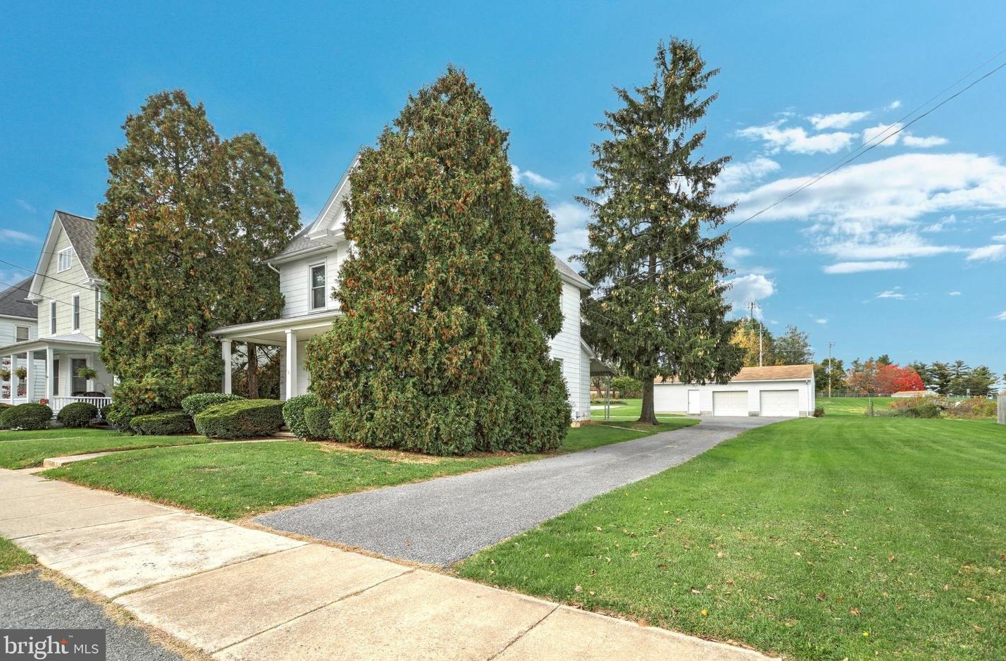 121 W Forrest Ave, Shrewsbury, PA 17361