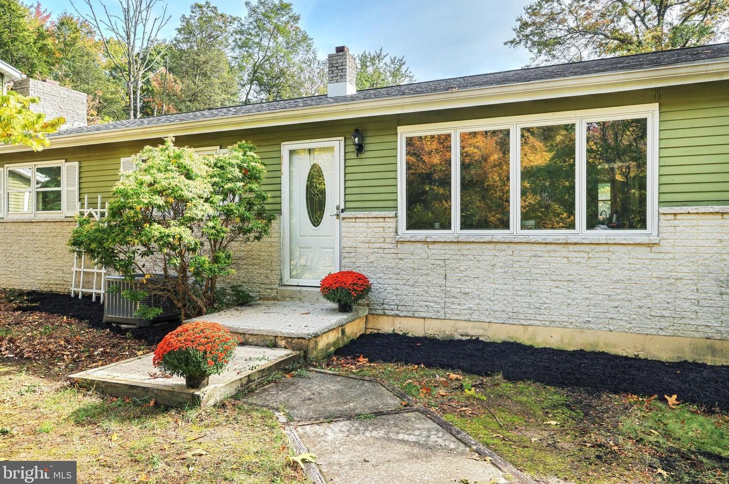 525 Stone Jug Rd, Alpine, PA 17339