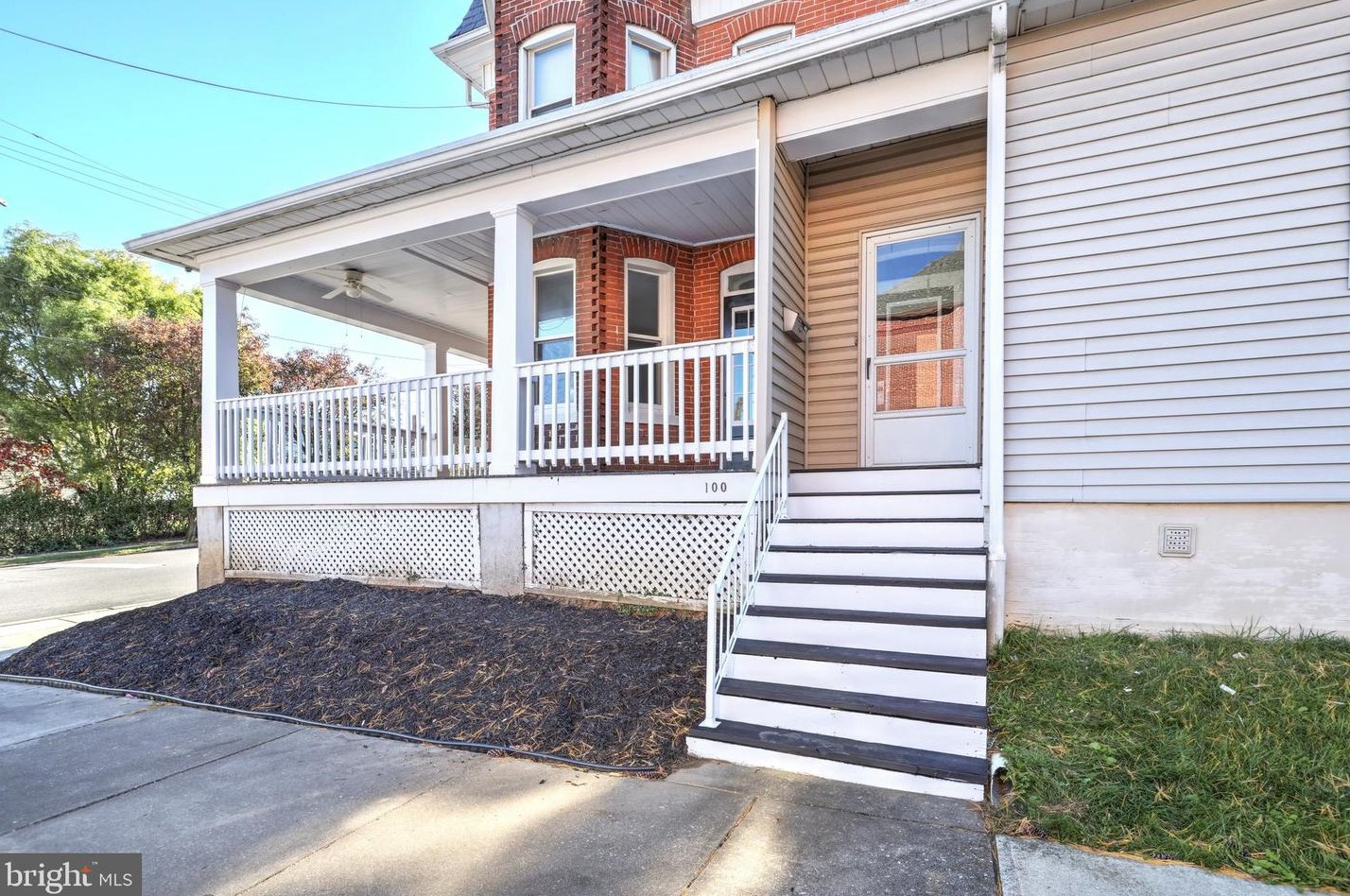 100 1st Ave, Red Lion, PA 17356
