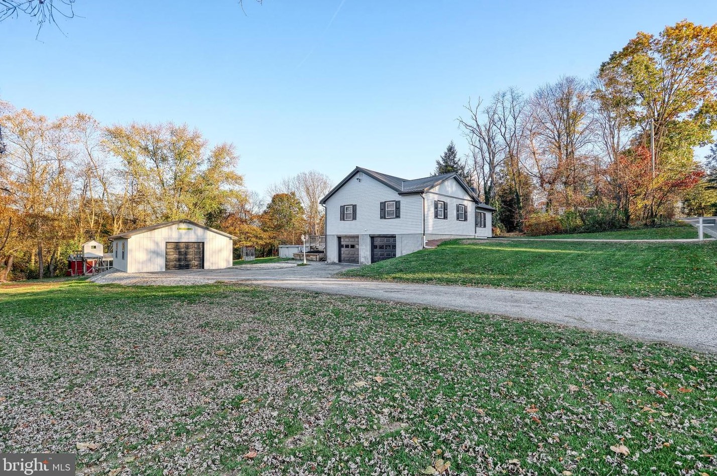 1425 Conewago Creek Rd, Strinestown, PA 17345-9309