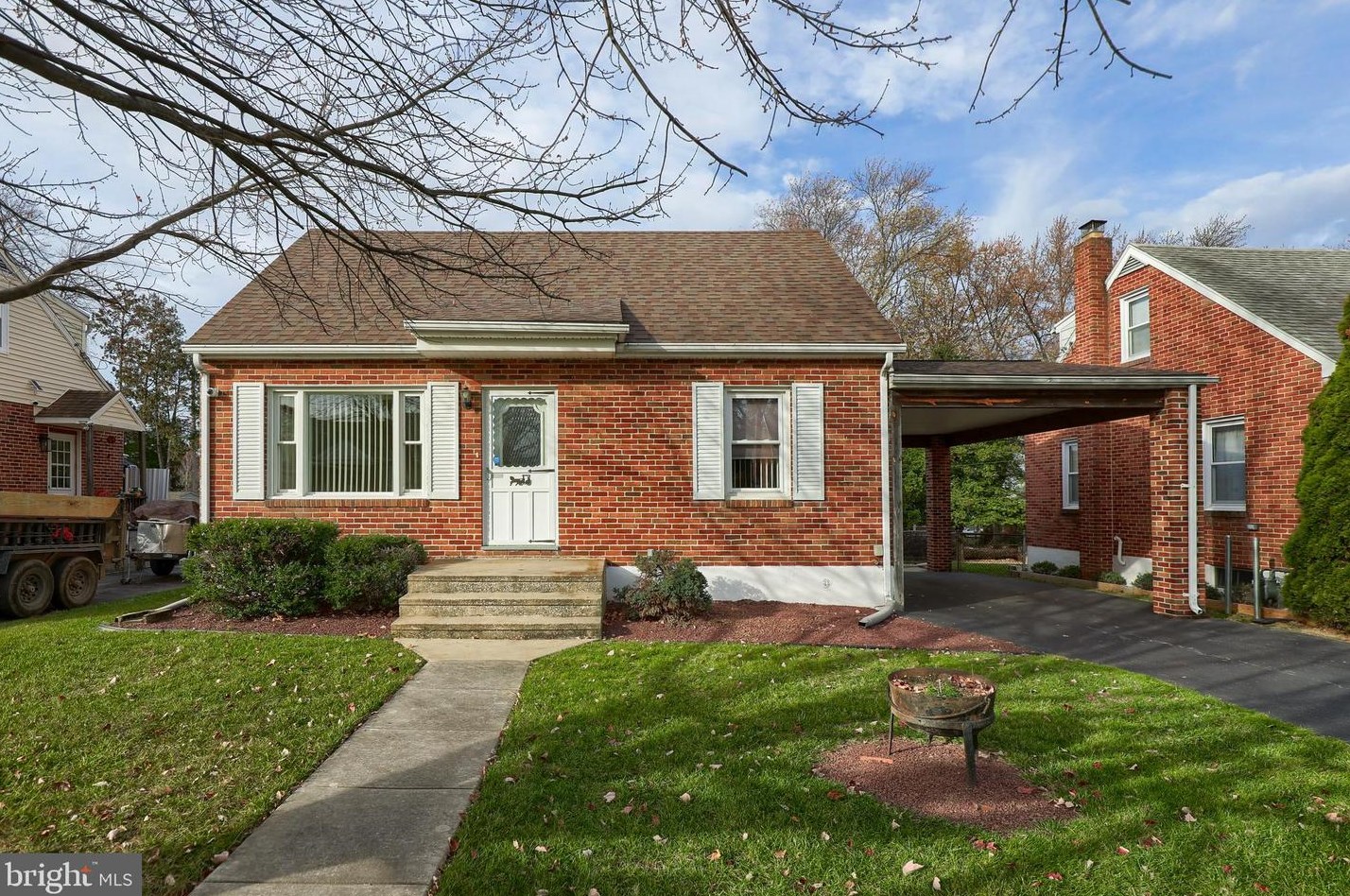 334 Greystone Rd, York, PA 17402-4001