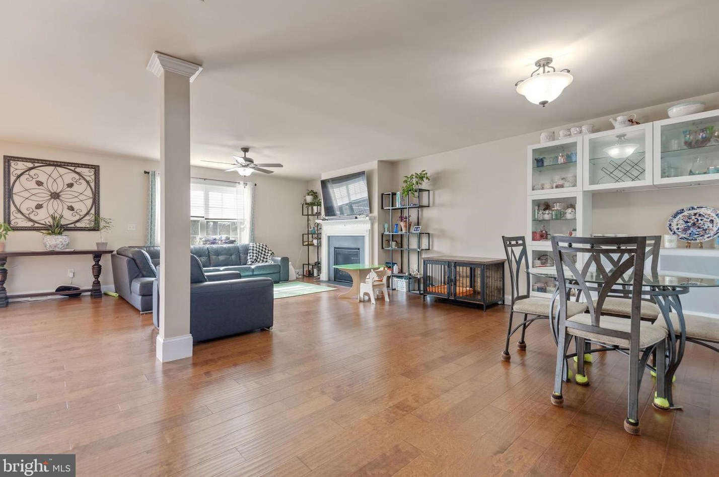 360 Andrew Dr, York, PA 17404-9409