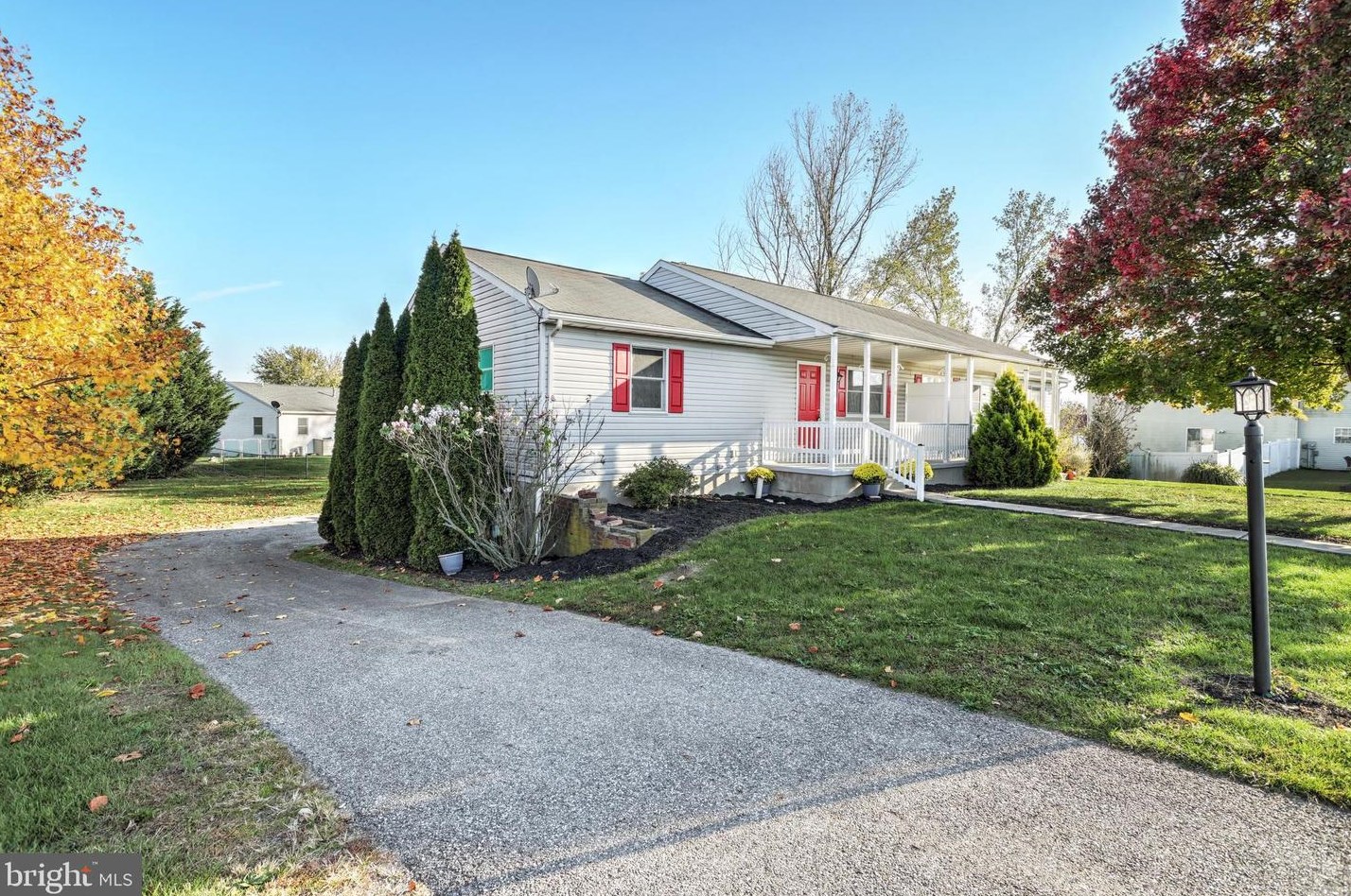 190 Greenfield St, Strinestown, PA 17345